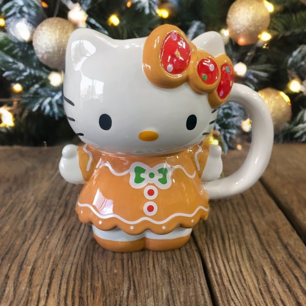 NEW Hello Kitty Gingerbread Dress Mug